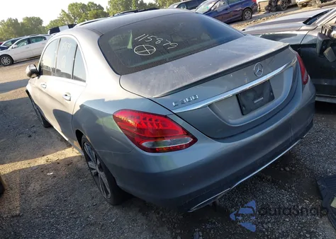 2016 Mercedes-Benz C 300 Luxury/Sport из США, поврежденный, VIN 55SWF4JB5GU115879